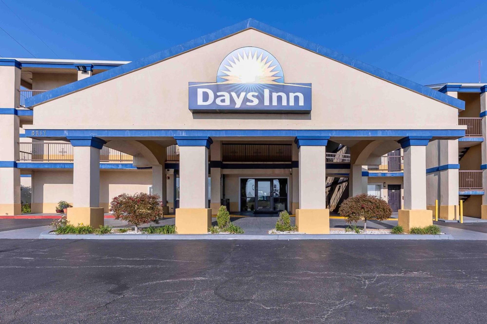Days Inn By Wyndham Oklahoma City/Moore Exterior photo